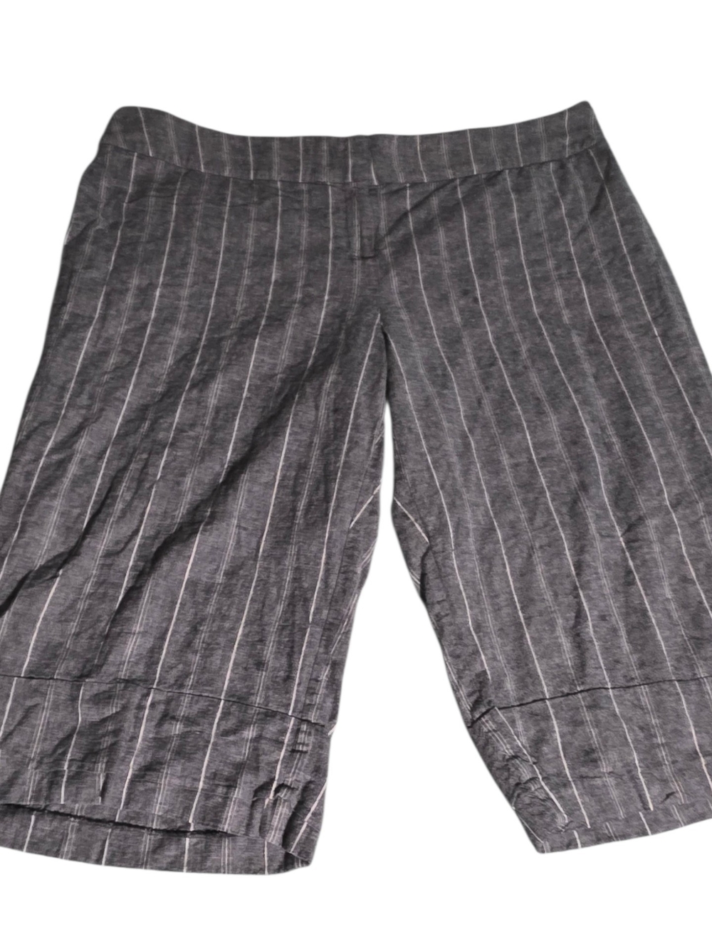 Avenue Gray Pinstriped Wide-Leg Capris